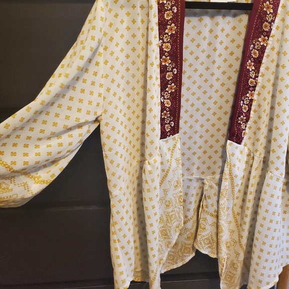 Kimono - Picture 3 of 4